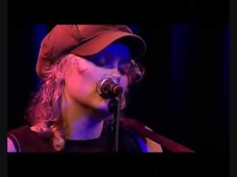 Videoclip de Rubber & Soul (Live) — Ane Brun
