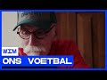 Prachtig: 'Oldstar' Wim (70) wordt getraind door PSV-speler Ryan Thomas