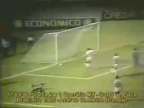 Gol de placa de Bobô ::: Bahia 2x1 Operário-MT ::: 17:09:::1986