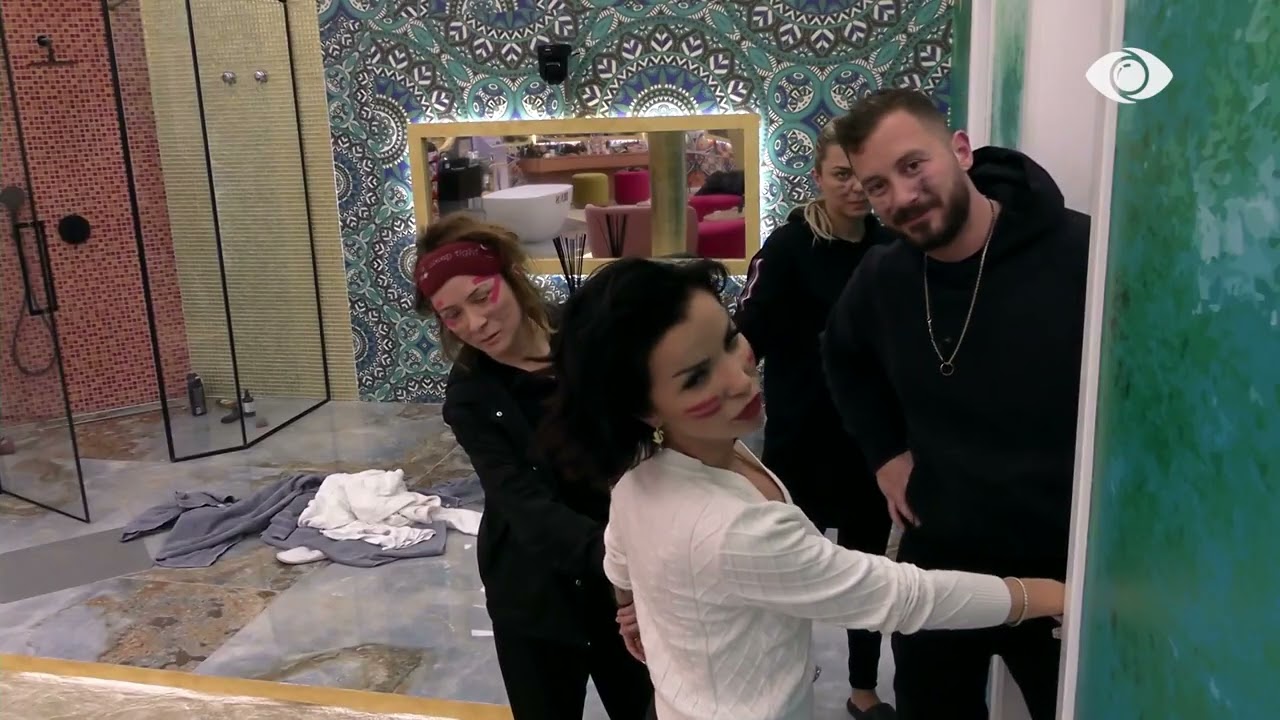 Në grupin e Ilnisës ‘kërcet’ sherri, grupi i Romeos ‘përgjon’ nga larg