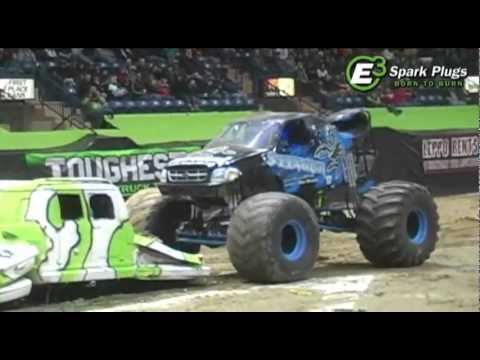 TMBTV ActionTracks Episode 3.2 - Toughest Monster Truck - Youngstown, OH 2012