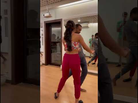 Bachata Intermediate | Arun Pauer & Sneha Vakkala | Chennai | Los Tragos - DJ Clau | 20 Aug 2022