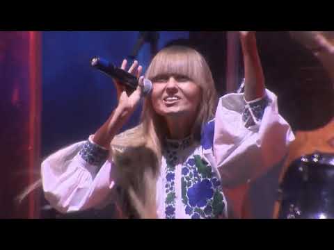 Виступ Katya Chilly Group 432Гц на Арт-перфоманс «Голос Води» від Моршинська 23,03,2019