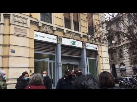 Bank robbery in Milan: thieves entered through the sewers