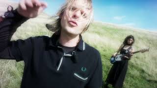 School of X – “Caroline”