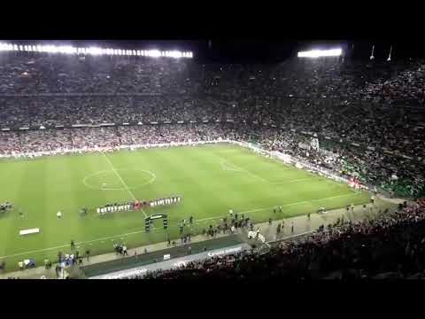 Real Betis 1 - 4 FC Barcelona. Así sonó el Himno del Real Betis Balompié en el Benito Villamarín