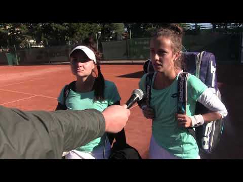 Monika Svobodová a Adéla Jarošová po vítězství v 1. kole debla BTC Brno Cupu 2018