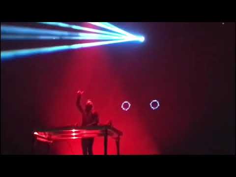 Alpha Morris ft Jack Benajamin - Give Me Hope played by alan walker on Tomorrowland live set