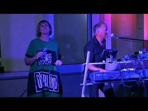 DANIEL RAMPRE & ANDREJA ČAMERNIK RAMPRE - Up where we belong - COVER