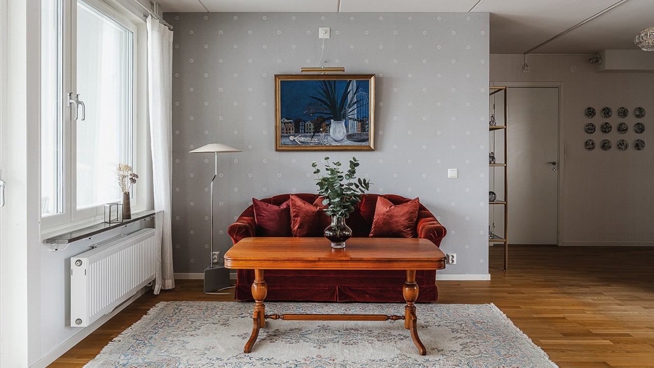 3 rum Lägenhet på Stockholmsvägen 32 Bålsta - Gamla Bålsta Håbo kommun - video