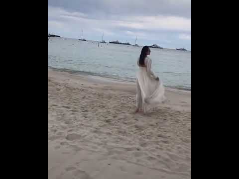 Turk haseena Halima Sultan at beach