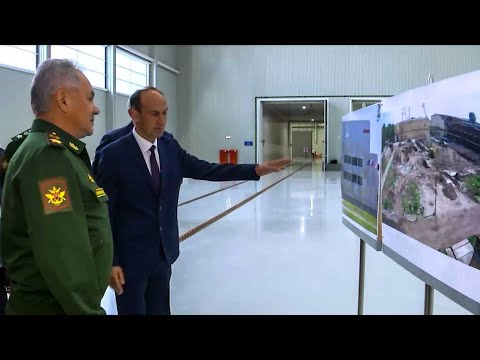 Министр обороны РФ Сергей Шойгу проинспектировал Красноярский машиностроительный завод