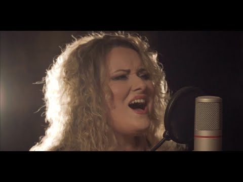 Magdalena Ollar - Alone (Heart cover)
