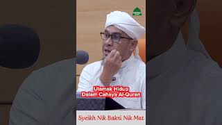 Download lagu Syeikh Nik Bakri Nik Mat -  Ulamak Hidup Dalam Cahaya Al-Quran. mp3