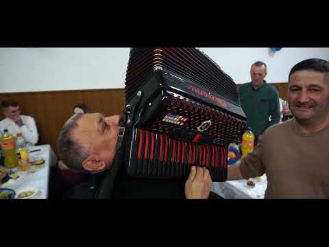 Formatia Crina si Dan Coreeanu - Petrecere de vis la 🟢 SOTRILE PRAHOVA 🟢 la Cosmin Banu mega majorat