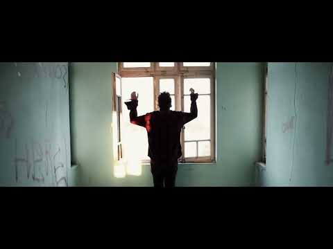 Berat Toksöz — İnanıyorum klip