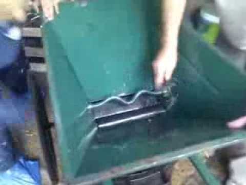 Homemade winemaking - How to crush and macerate wine