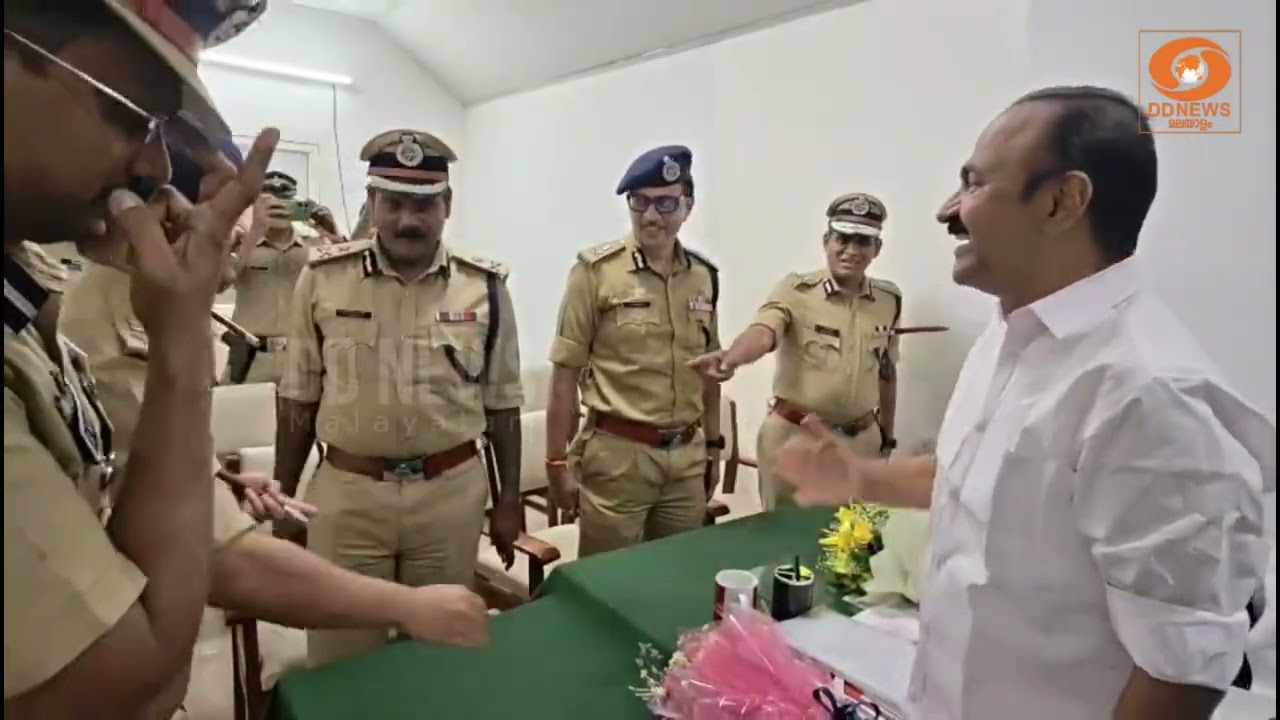 നിയുക്ത മുഖ്യമന്ത്രി വി ഡി സതീശന് ആശംസകളുമായി സംസ്?
