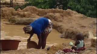 Kouroussa: mining for gold, steps 2 & 3, pound it & rinse it