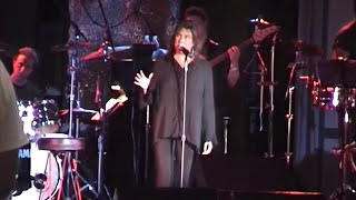 Laura Branigan - Don&#39;t Cry for Me Argentina - Rye Playland (2002)