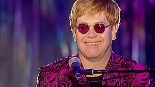 Elton John - Funeral for a Friend/Love Lies Bleeding (Madison Square Garden, NYC 2000)HD *Remastered