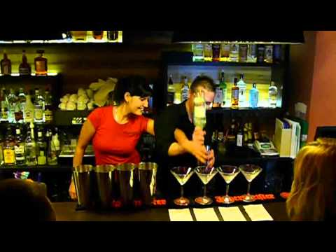 Havanna Café koktélshow összefonódva!