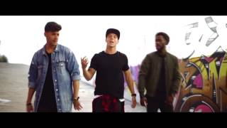 Código Rojo - Adicto a ti (Videoclip Oficial) #CarácterLatino