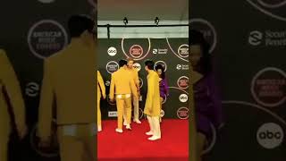 Download lagu BTS with Becky G 😍😍😍 #shorts 💜 #bts #beckyg #jhope #kpop mp3 Download lagu BTS with Becky G 😍😍😍 #shorts 💜 #bts #beckyg #jhope #kpop mp3