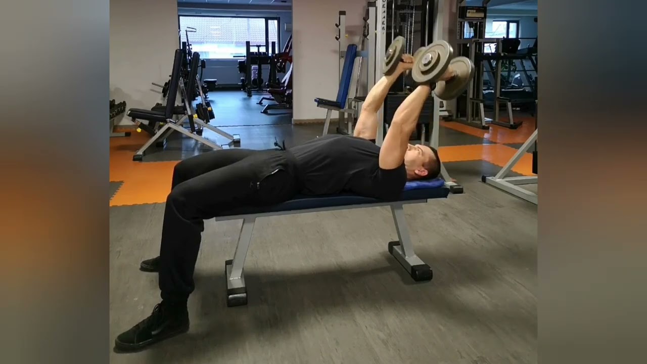 Extensii pentru triceps, din culcat orizontal, cu gantere