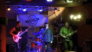 Renegade Dukes @ Mix N' Kawa-Bar  -  I Don't Believe