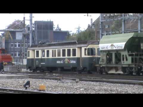 Makies BDe 576 "056" wird rangiert in Thun