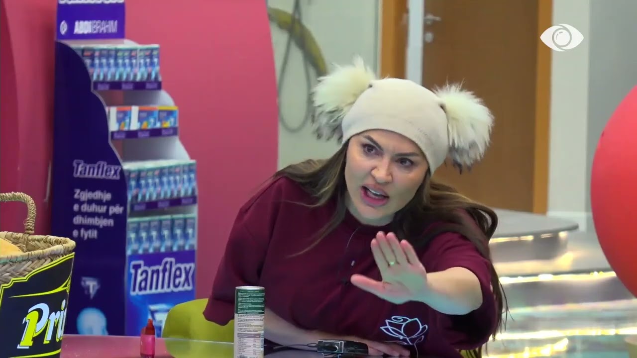 “Vetëm emrin i ke dashur atij djali”/ Rozana debaton me Valbonën për Laertin