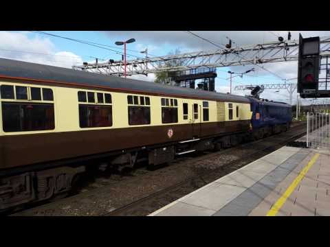 Stafford Railway Station 90034 departs Platform 5 on the 22nd April 2017