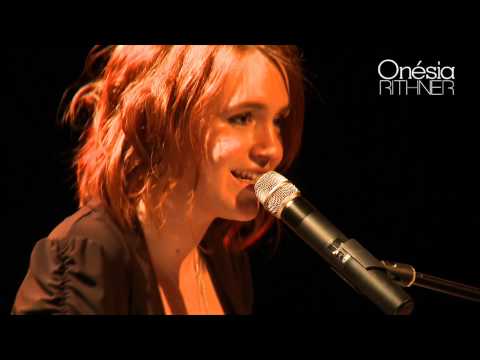 Onésia Rithner - Sous les déchets la plage (live)