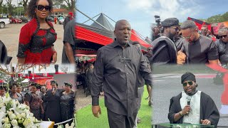 Ibrahim Mahama and Jackie Appiah wept at Beverly Afaglo’s funeral. 