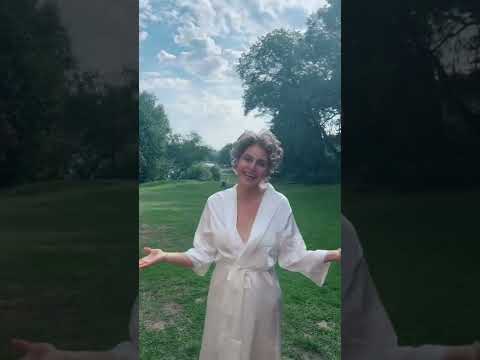 Ina macht sich fertig..👰🏼‍♀️