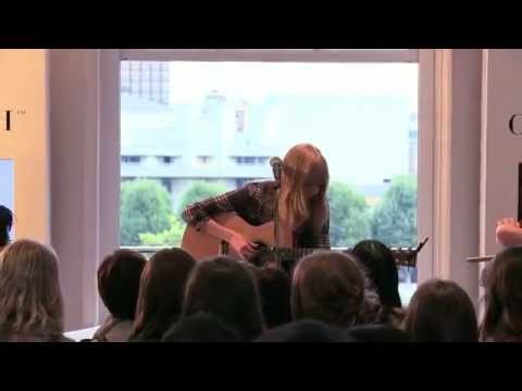 Lucy Rose Middle Of The Bed Live Session