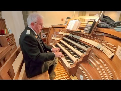 Schützenfest Warstein 2001 - Hochamt - Hier liegt vor deiner Majestät