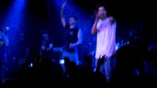 Rizzle Kicks - Even On A Rainy Day