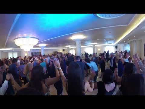 Ingresso Matrimonio Italo - Albanese Animazione e Divertimento - Villa Medici - Francesco Barattucci