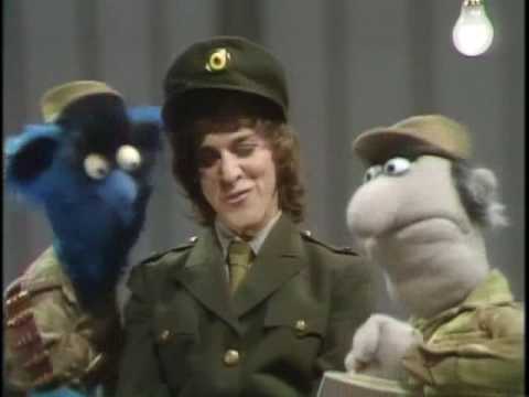 The Muppet Show: Ruth Buzzi - The Interrogation
