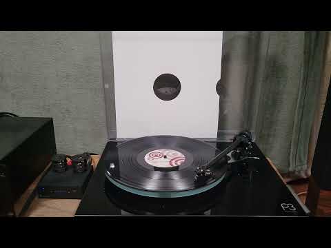 [F10 009B1] Peter Piper - Can You Feel It (Joey Riot Remix) [2008]