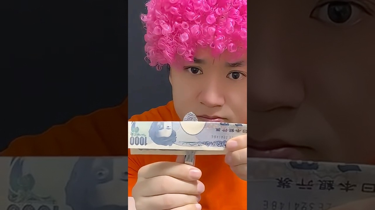 No-Damage Bill Penetration Trick/ 💴信じられない！札が貫通しても無傷！#magic #種明かし #magician #funny