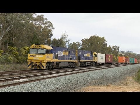 Pacific National Container Freight Train - PoathTV Australian Railways, Railroads & Trains