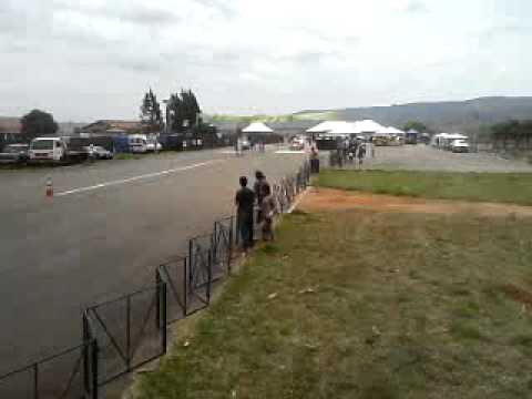 Gol aspirado vs fusca turbo