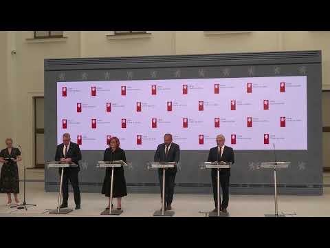 Ministr práce a sociálních věcí shrnuje jednání tripartity o reformě platů