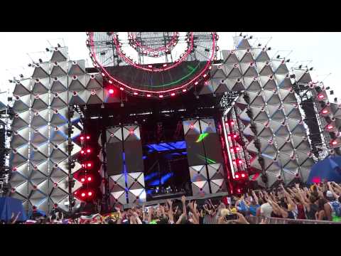 Swanky Tunes vs Hard Rock Sofa - Main Stage - UMF 2013 Day 1!