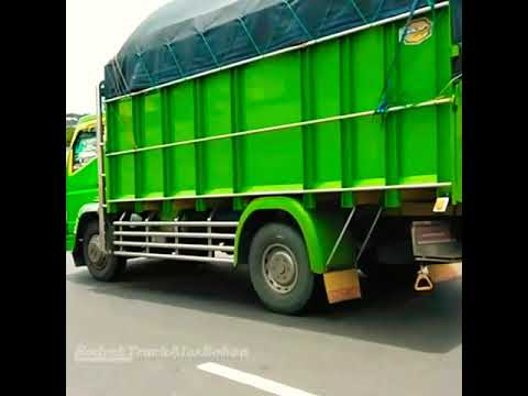 Truk Berkah Oleng Parah Hampir Guling!!