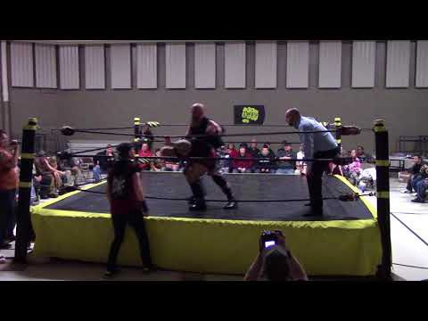 12/1/2017: Bill Vaux vs. Alexander Lee (plus promo from DangerKid) (IWE - Fairifleld, ME)