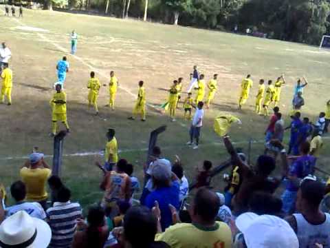 estanciano entrando em campo que emoçao.